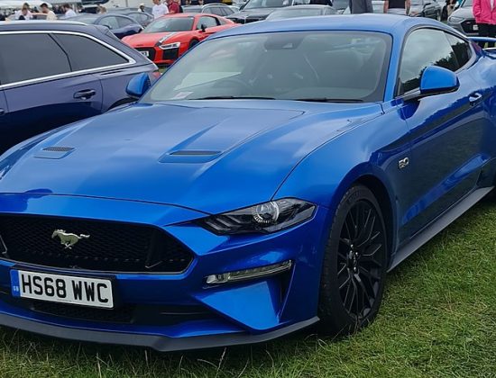 2019_Ford_Mustang_GT_Blue